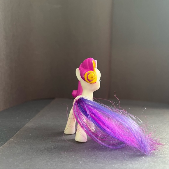 My Little Pony Rarity Figure - Picture 4 of 5